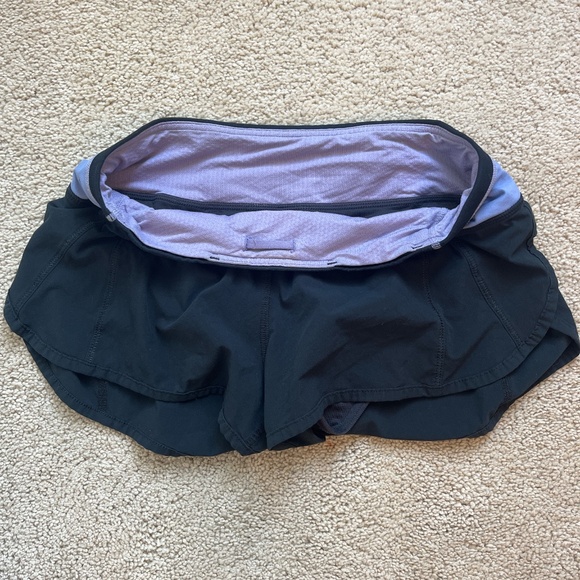 lululemon shorts size 2!! - Picture 4 of 4
